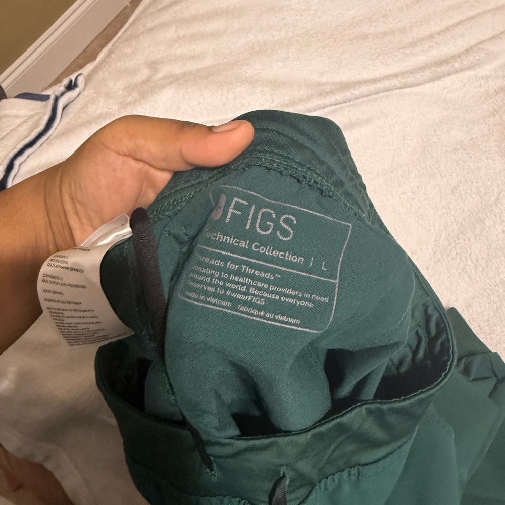 Figs hunter green Medical Scrub set - Picture 2 of 3